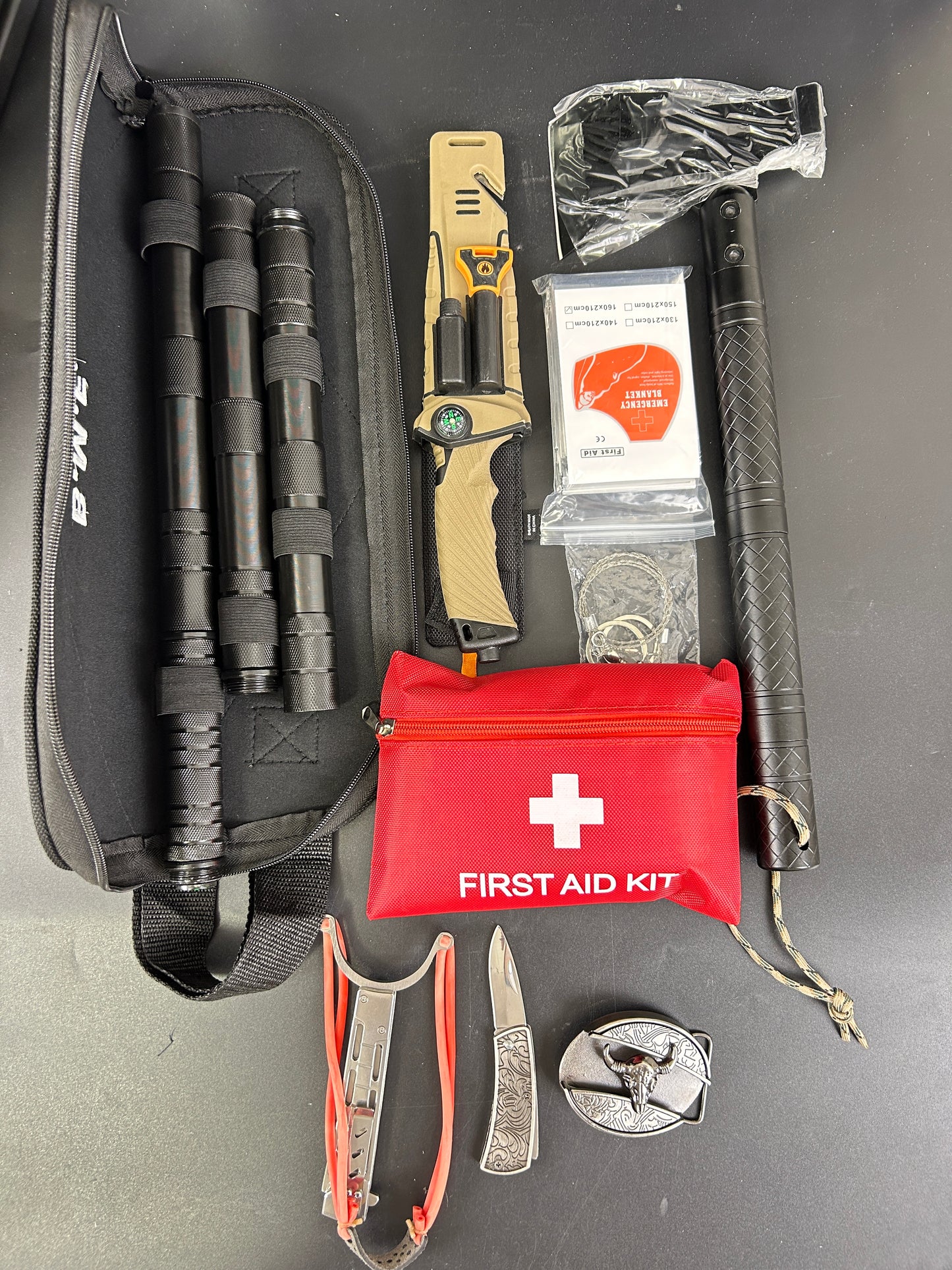 Mystery Survival Hunting/Army Knife Pack,At least one big knife