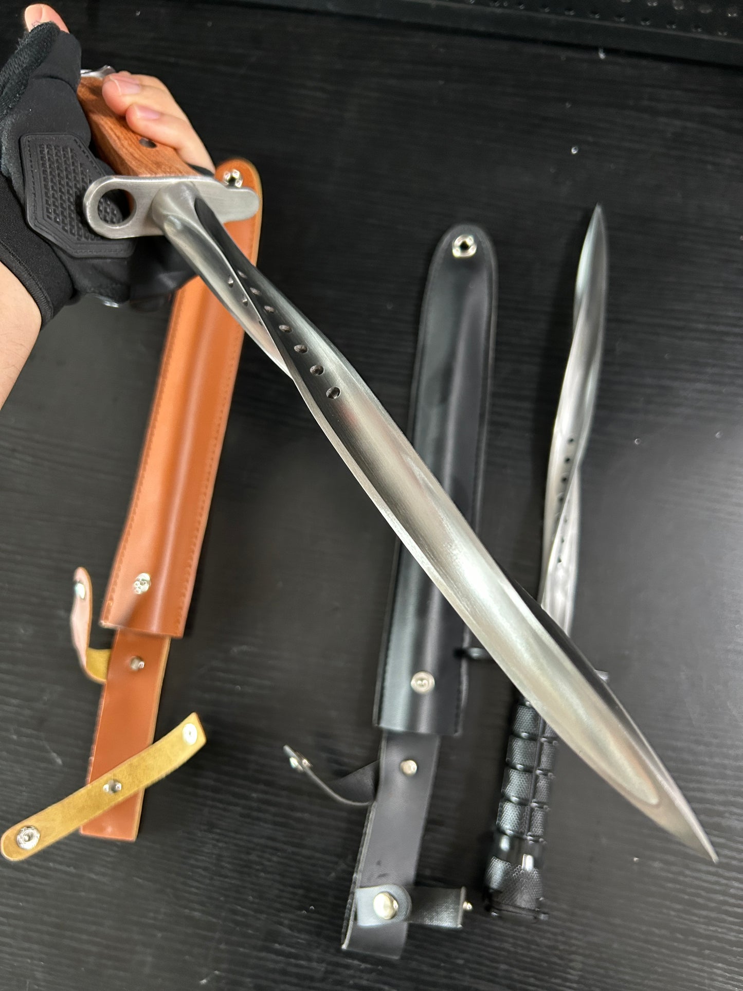 Cyclone Dagger Knife Twisted Spiral Bayonet Trio Edged Army Knife