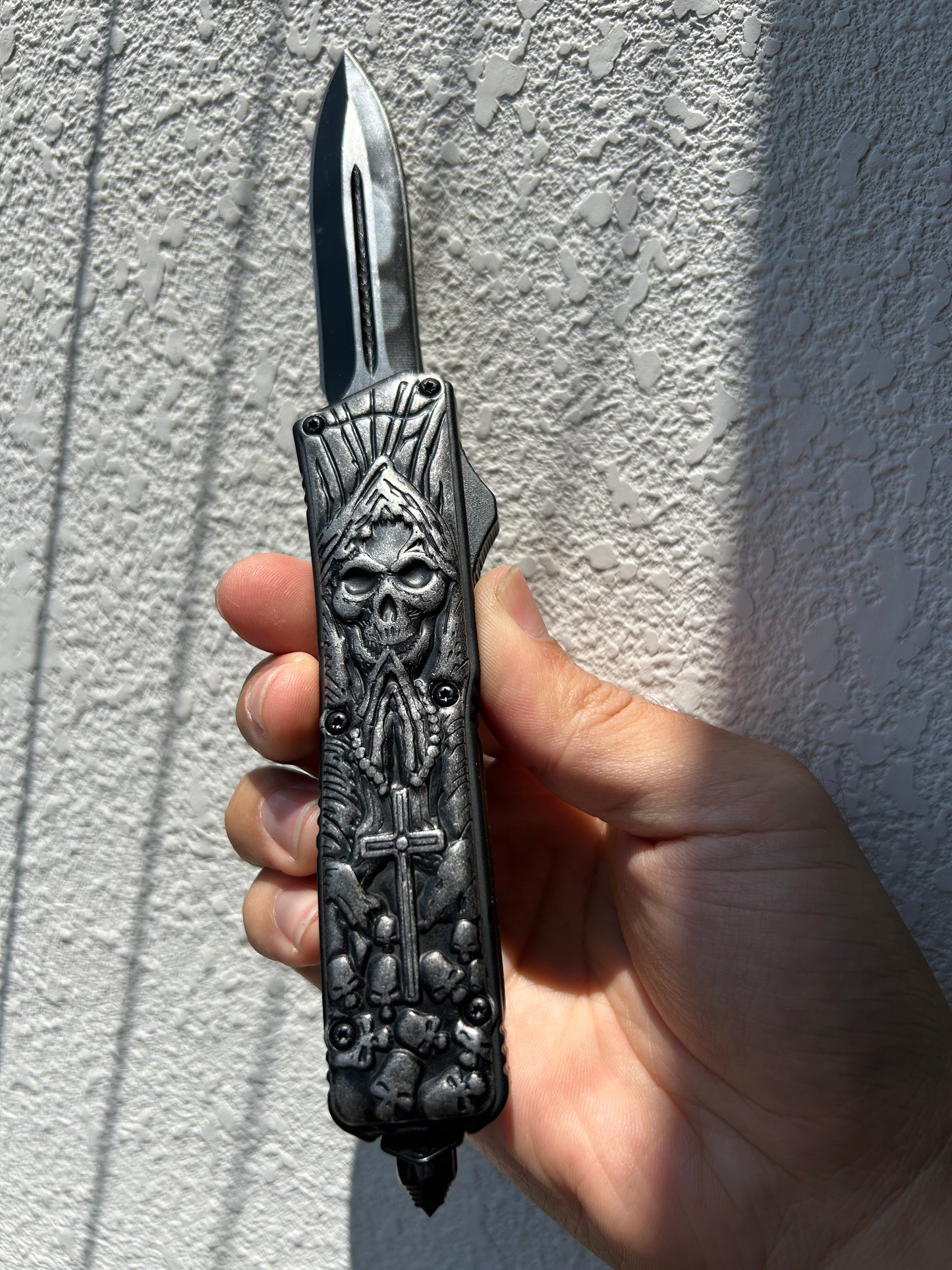 Skull Cross OTF Knife