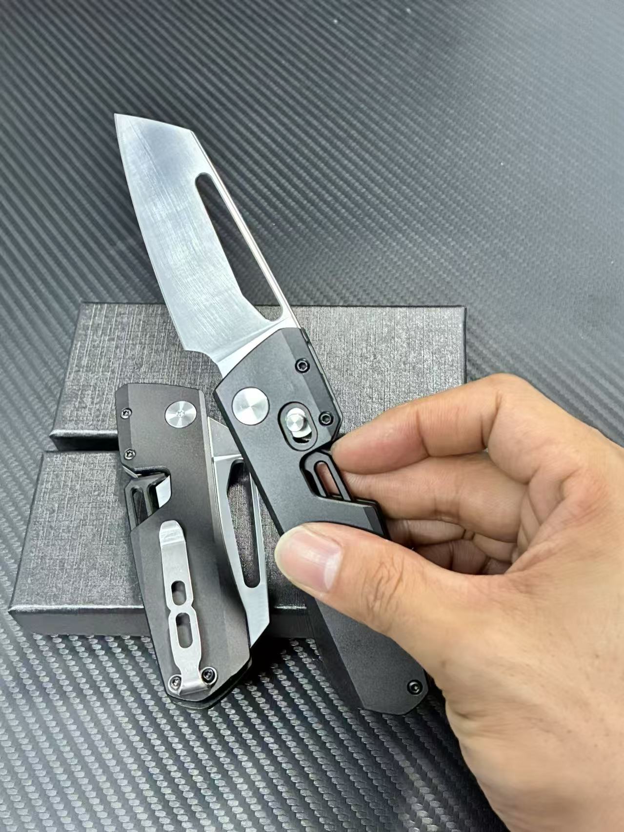 CNC Beetle Auto Flip Knife