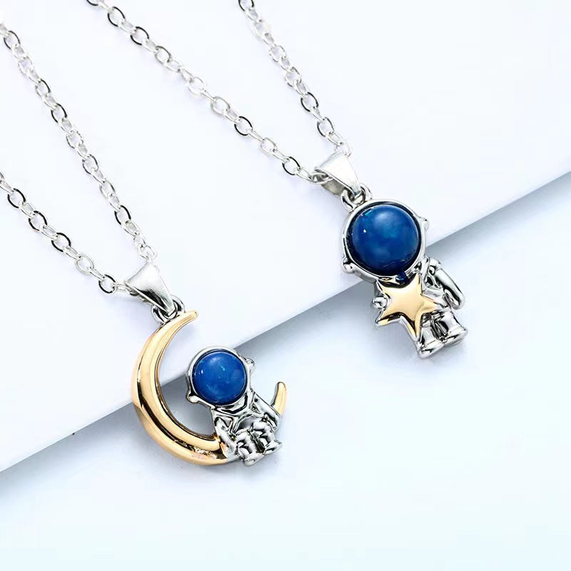 2pcs/set Martian Astronaut Pendant Couples BFFs Necklaces