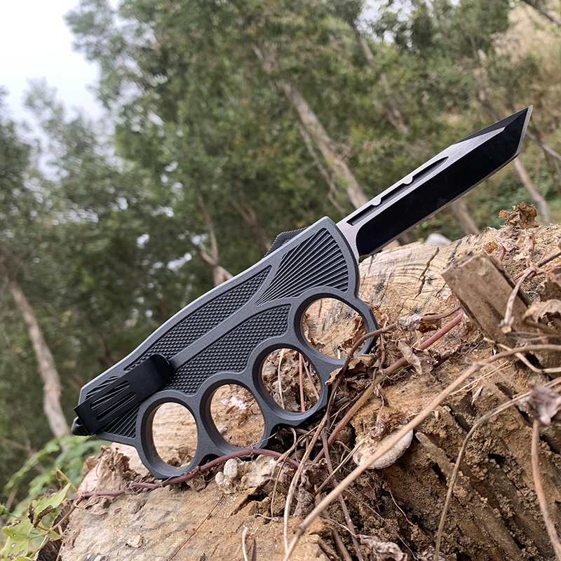 Skull Biker USA Brass Knuckles OTF Knife