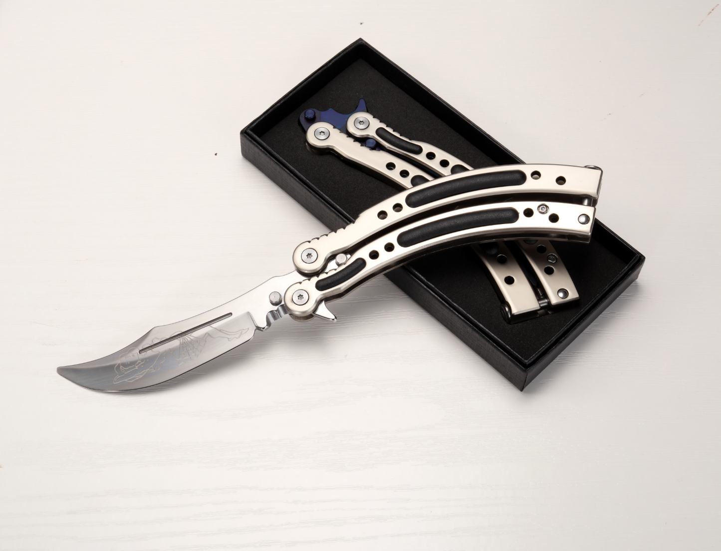 Sharp CSGO Slaughter Butterfly Knife