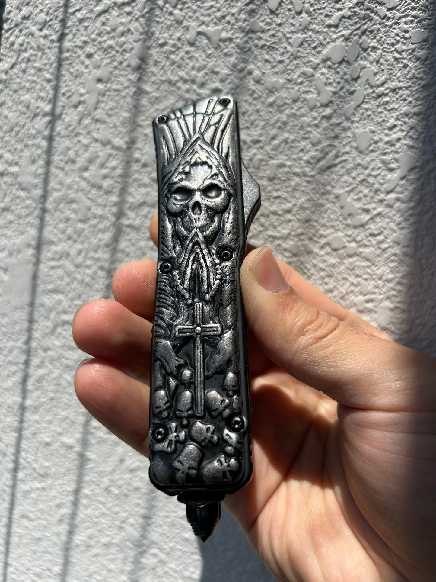 Skull Cross OTF Knife