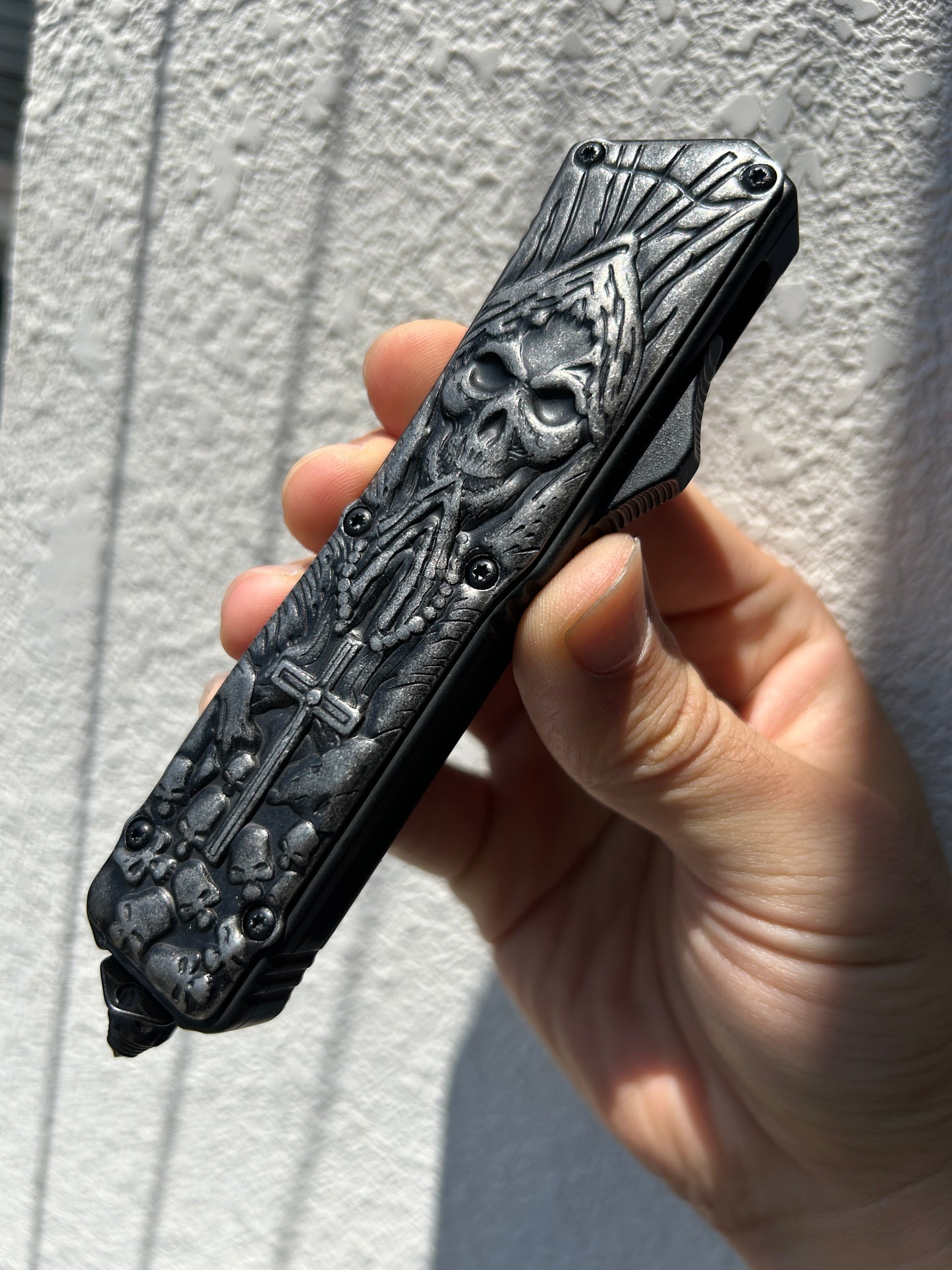 Skull Cross OTF Knife