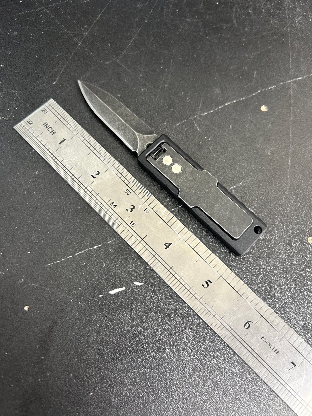 New Fidget Gravity Knife,Small Keychain Knife