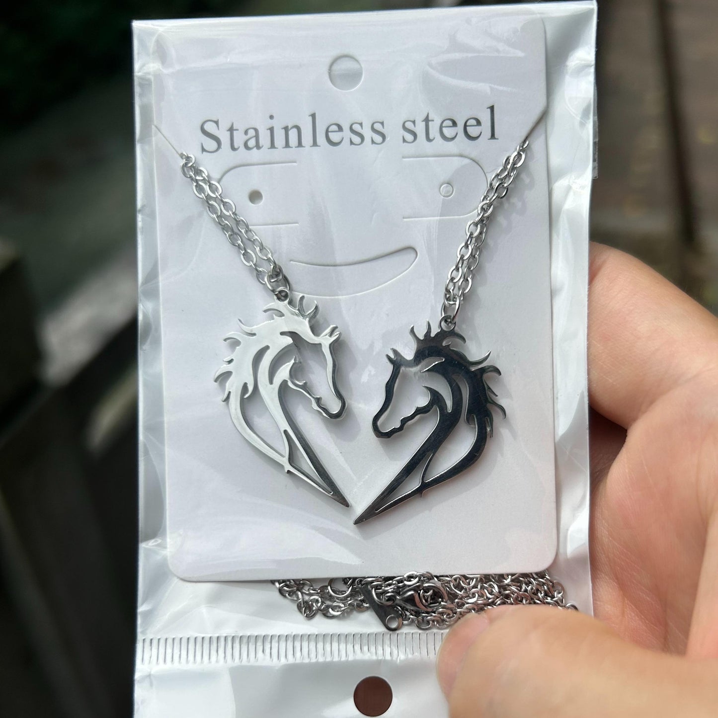 Matching Horse Head Necklace Couple Best Friend Matching Heart Nature Animal Necklace Cut out of Stainless Steel Do Not Turn Green Promise