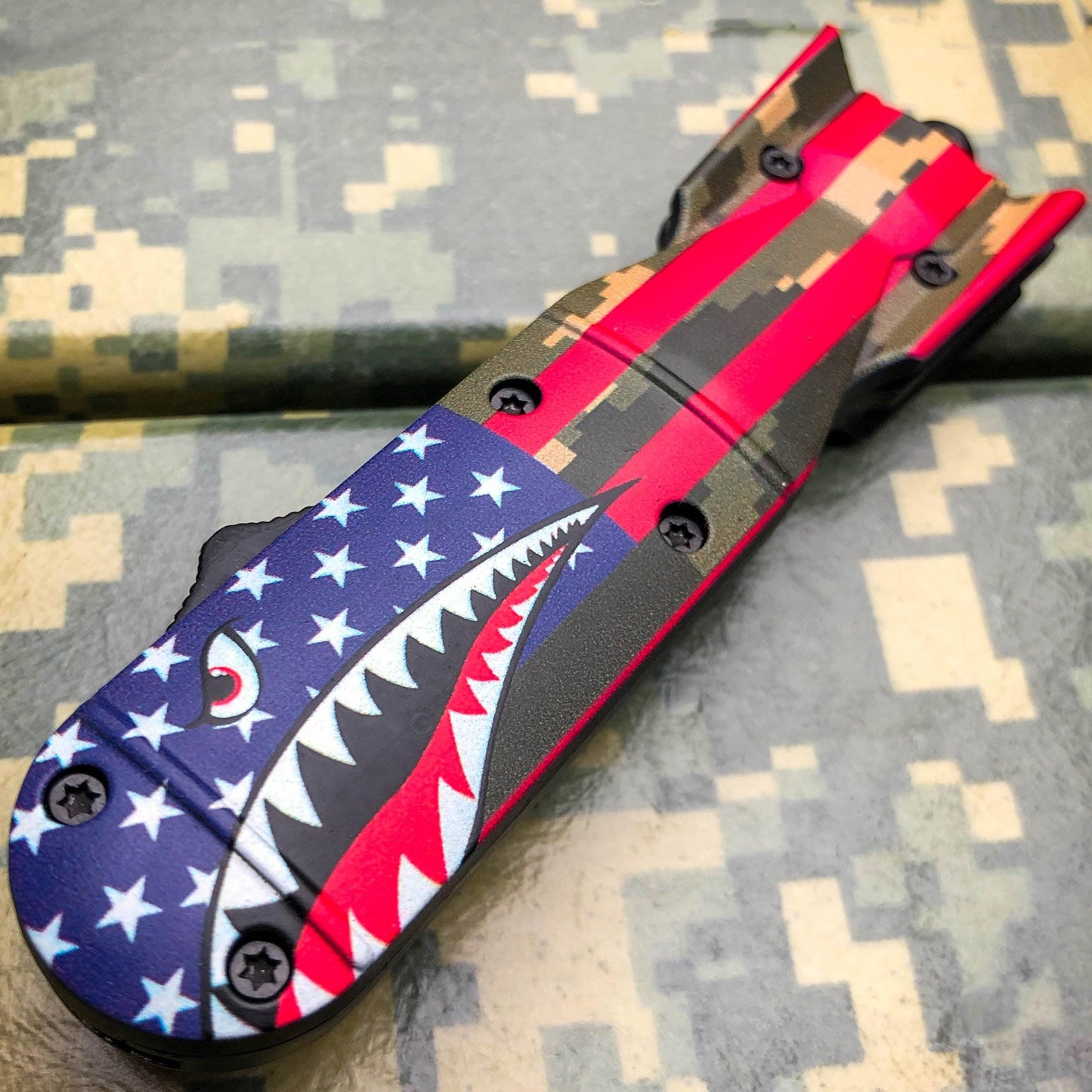 Shark Bomb OTF 7in Overall