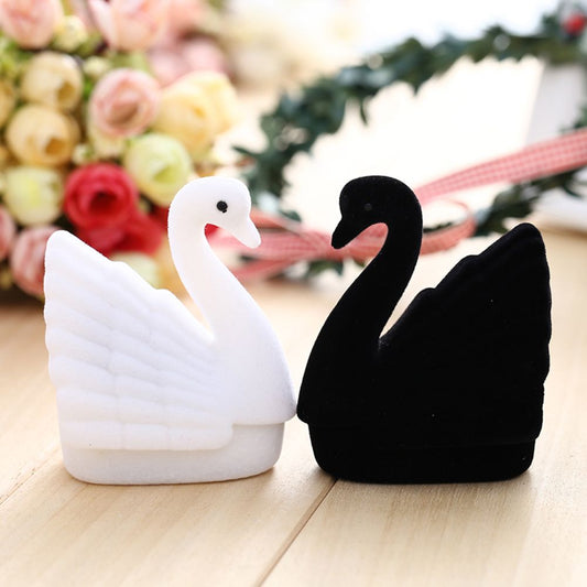 Novelty Velvet Swan Shape Ring Earring Necklace Bracelet Box