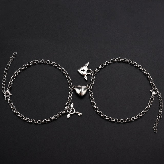 2Pcs/Set Heart Shaped Angel Wing Lock Key Magnetic Bracelet For BFFs Couples